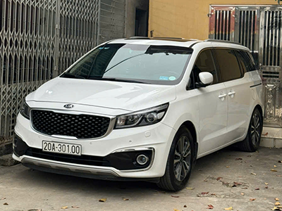 Xe 4 chỗ